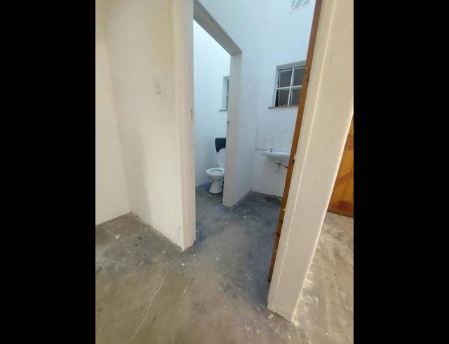 BUSINESS PROPERTY TO RENT IN PAROW